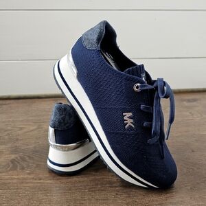 Michael Kors Monique Knit Trainer Lace Up Sneakers MK Logo Stretch Navy Sz8